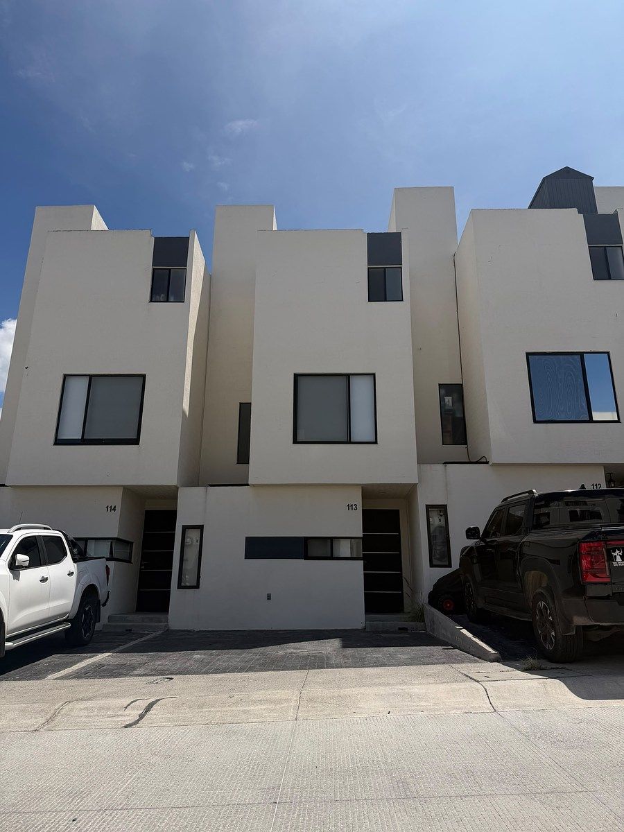Casa para alugar em Adara, ao lado de El Mirador, Querétaro | R$14.500, foto 1 de 34