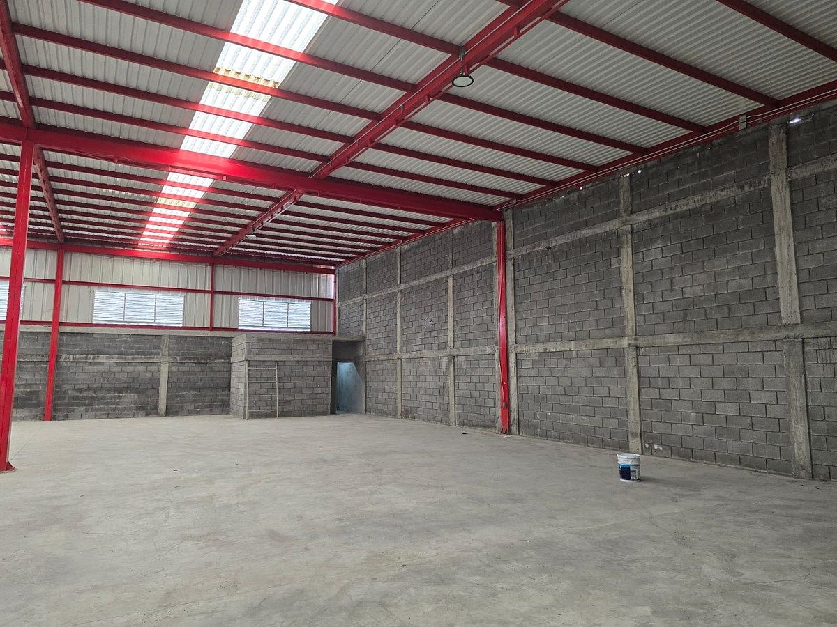 Industrial Warehouse in El Maguey, Allende, photo 2 of 12