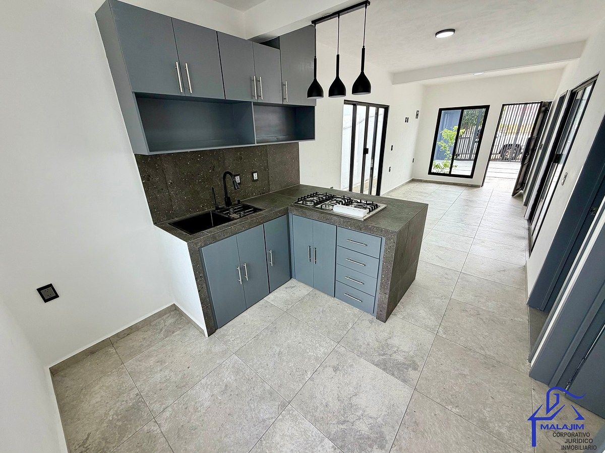 Beautiful House for Sale, Modern Finishes, 1 Level, 2 Bedrooms 1 Bathroom, South East - foto 5