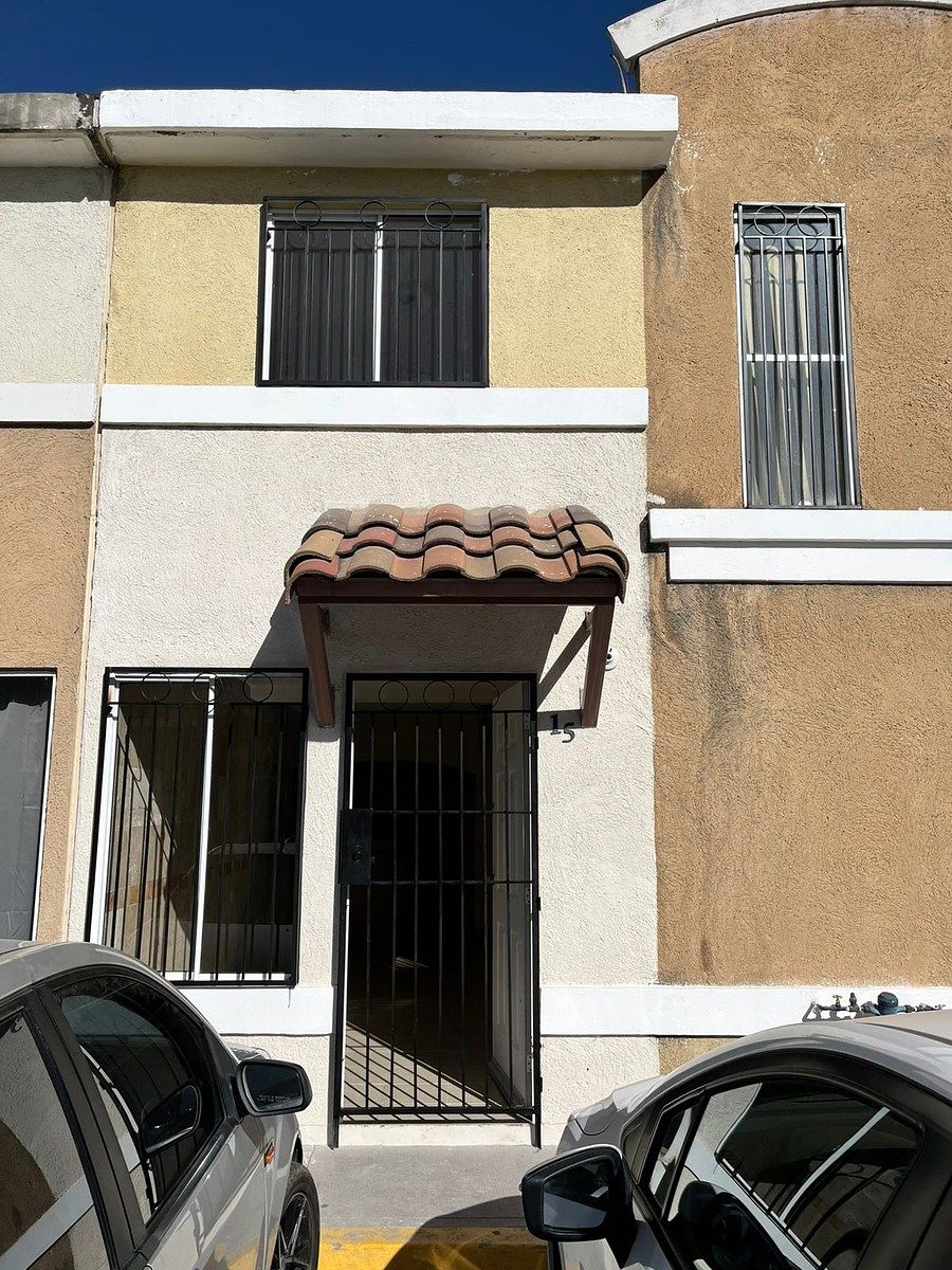 HOUSE FOR SALE IN REAL VERONA - foto 1