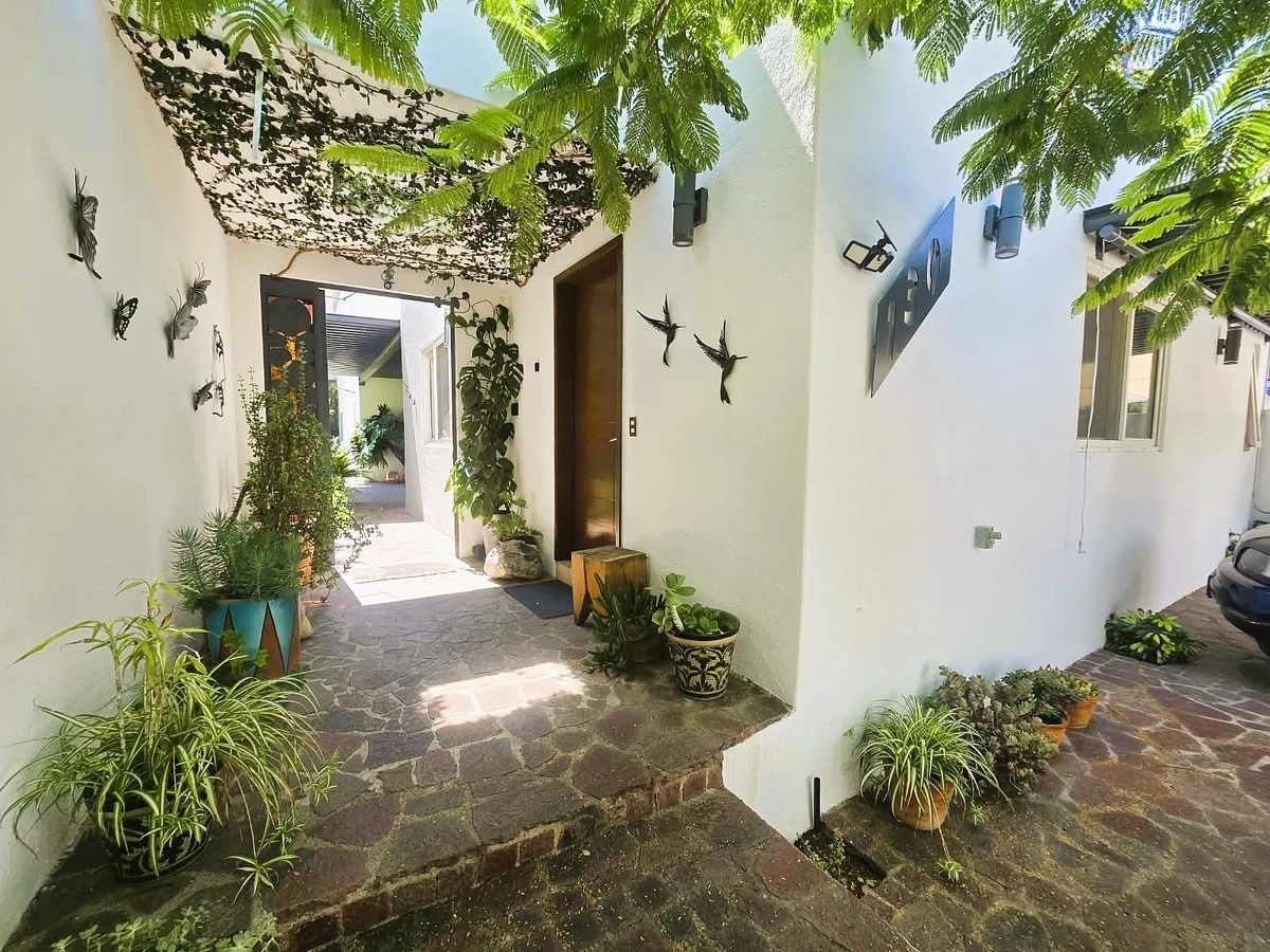 🔝Excellent property with a main house and 3 apartments in Cumbres del Lago📍 - foto 2