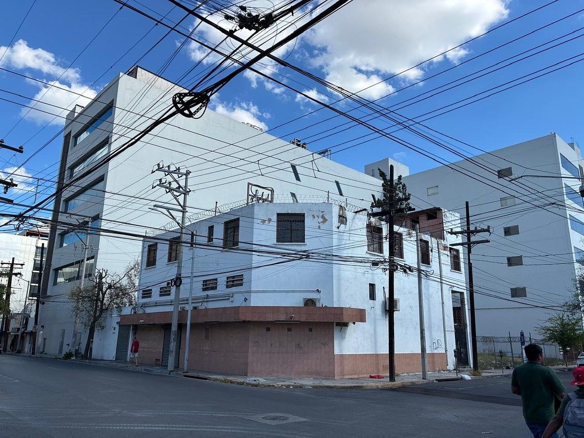 EDIFICIO EN VENTA CON USO DE SUELO HC EN MONTERREY, foto 1 de 19