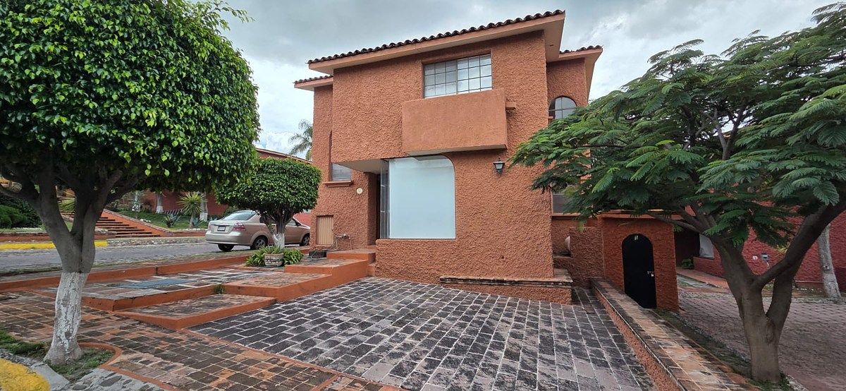 VENDA BELA CASA NO RESIDENCIAL LA ALHAMBRA, QUERETARO, foto 1 de 28