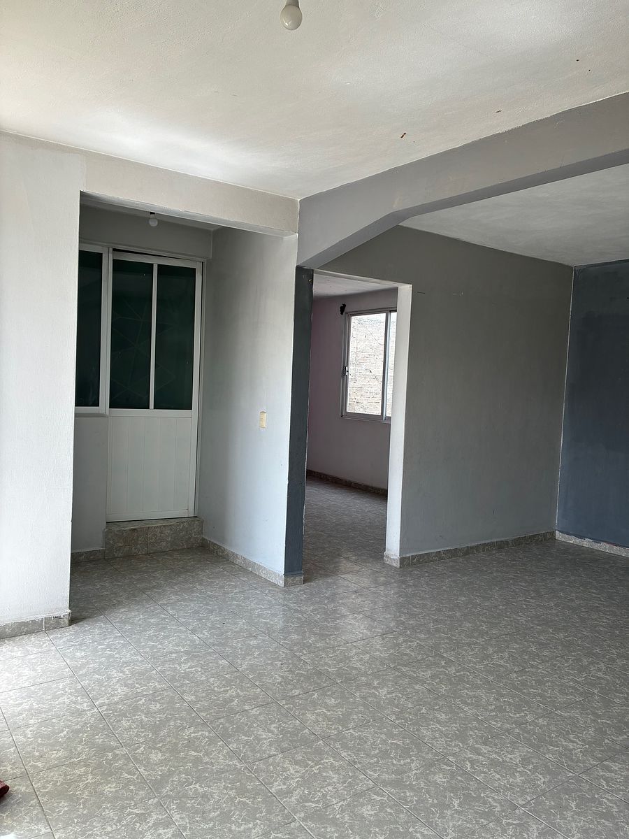 House for rent, photo 1 of 12