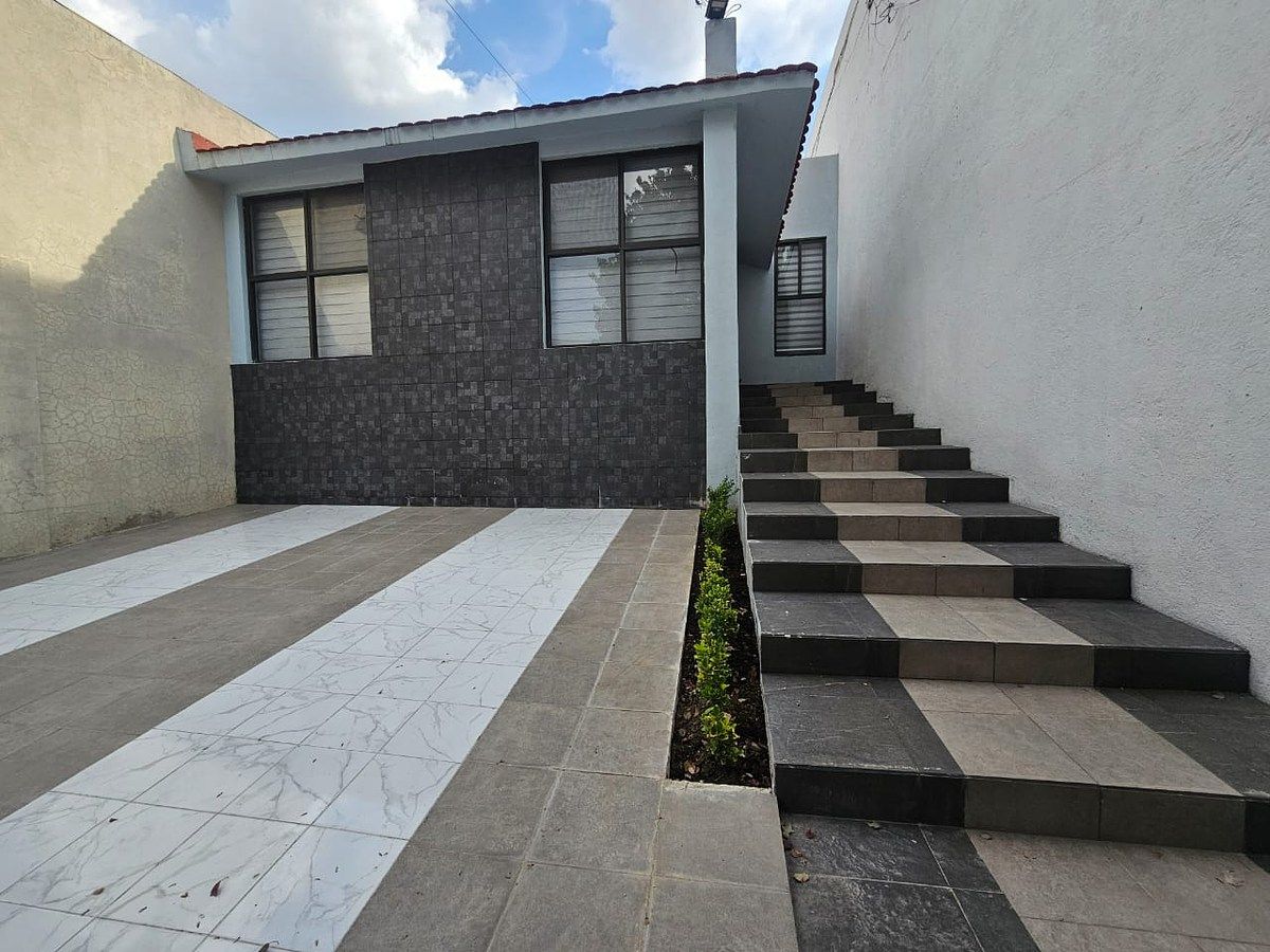 Casa em Jardines de Satélite, Naucalpan de Juárez, foto 2 de 29