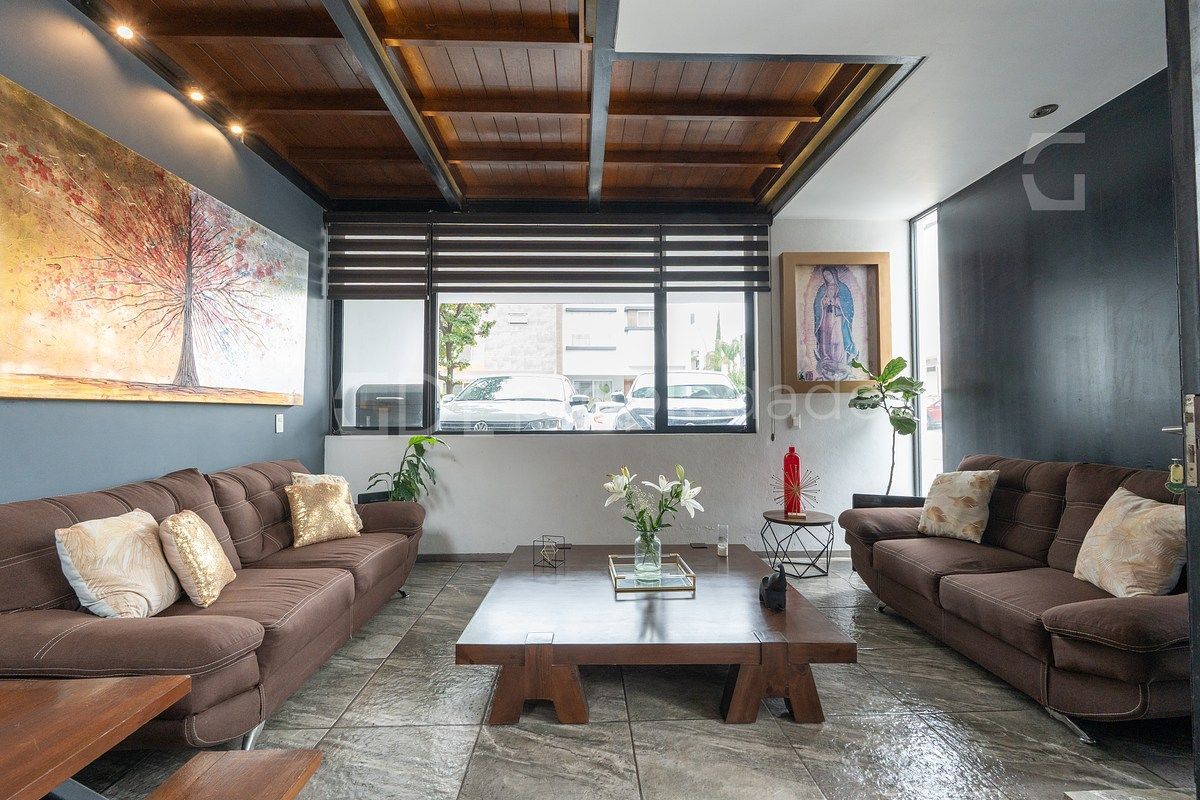 ALTAVISTA BOSQUES CASA EN ESQUINA CON EXCEDENTE - foto 3