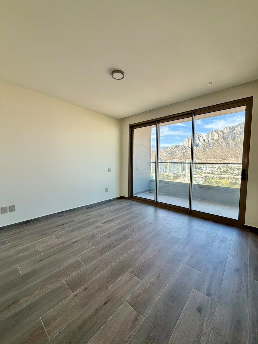 Departamento en Venta con Vista Panorámica en Torre West, Valle Poniente - foto 2
