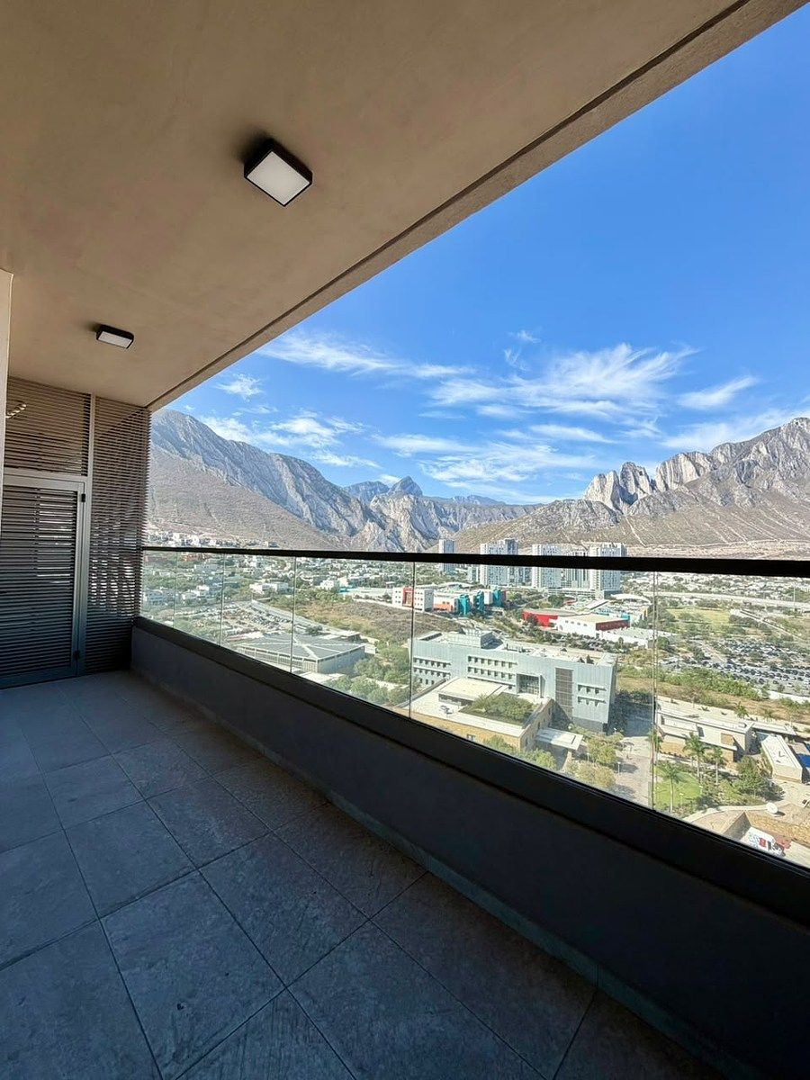 Departamento en Venta con Vista Panorámica en Torre West, Valle Poniente - foto 1