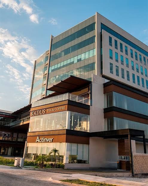 OFICINA EN LUXUS CORPORATE ALTABRISA