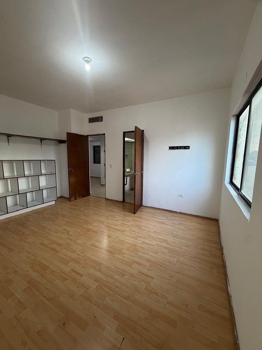 Casa en Contry Sol, Guadalupe, foto 9 de 11