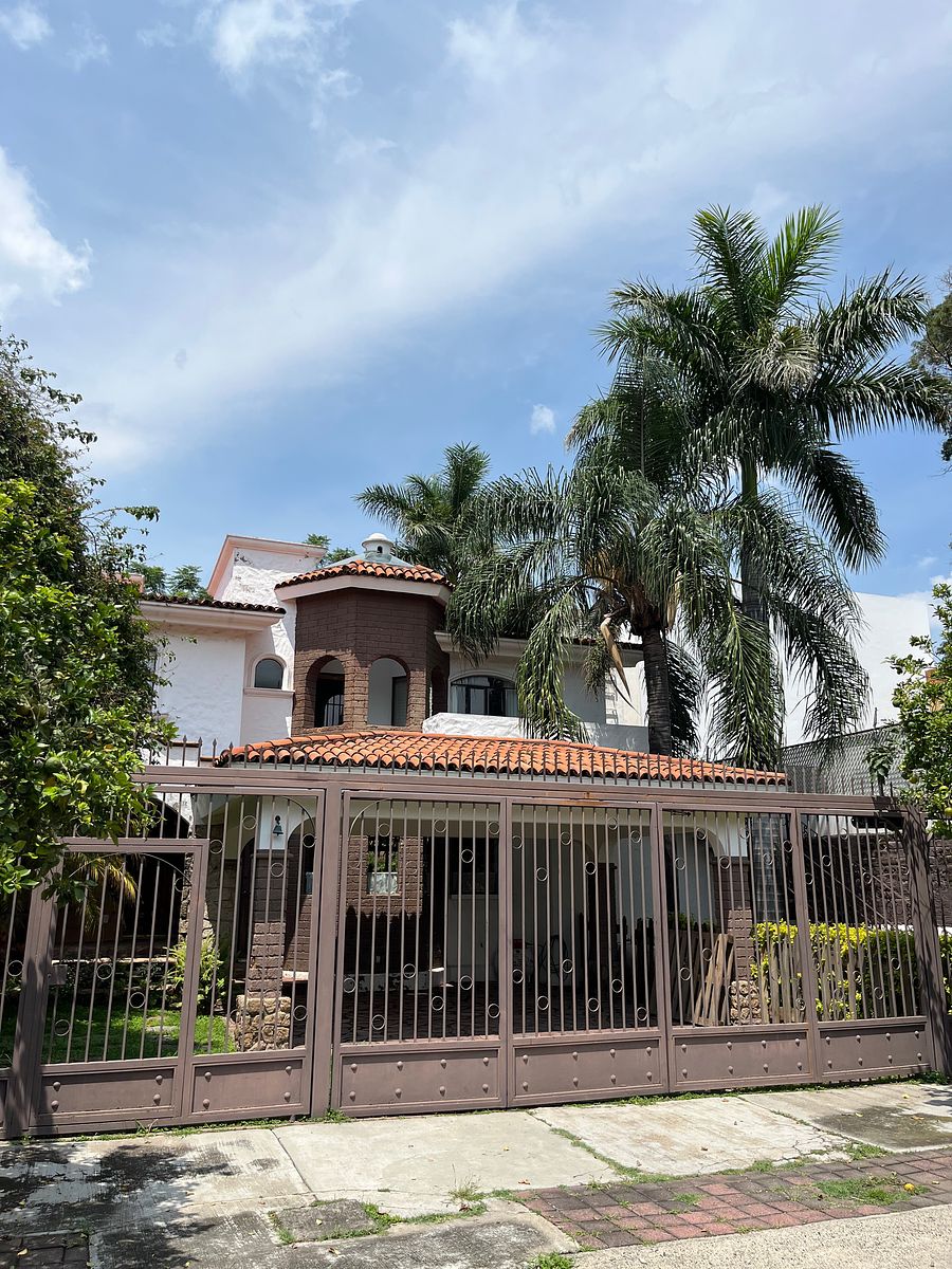 Casa à Venda Bugambilias 1ª Seção, foto 1 de 46