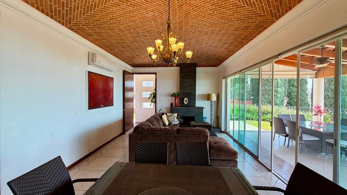 House in Gated Community in San Juan Cosala, Jocotepec, photo 8 of 47