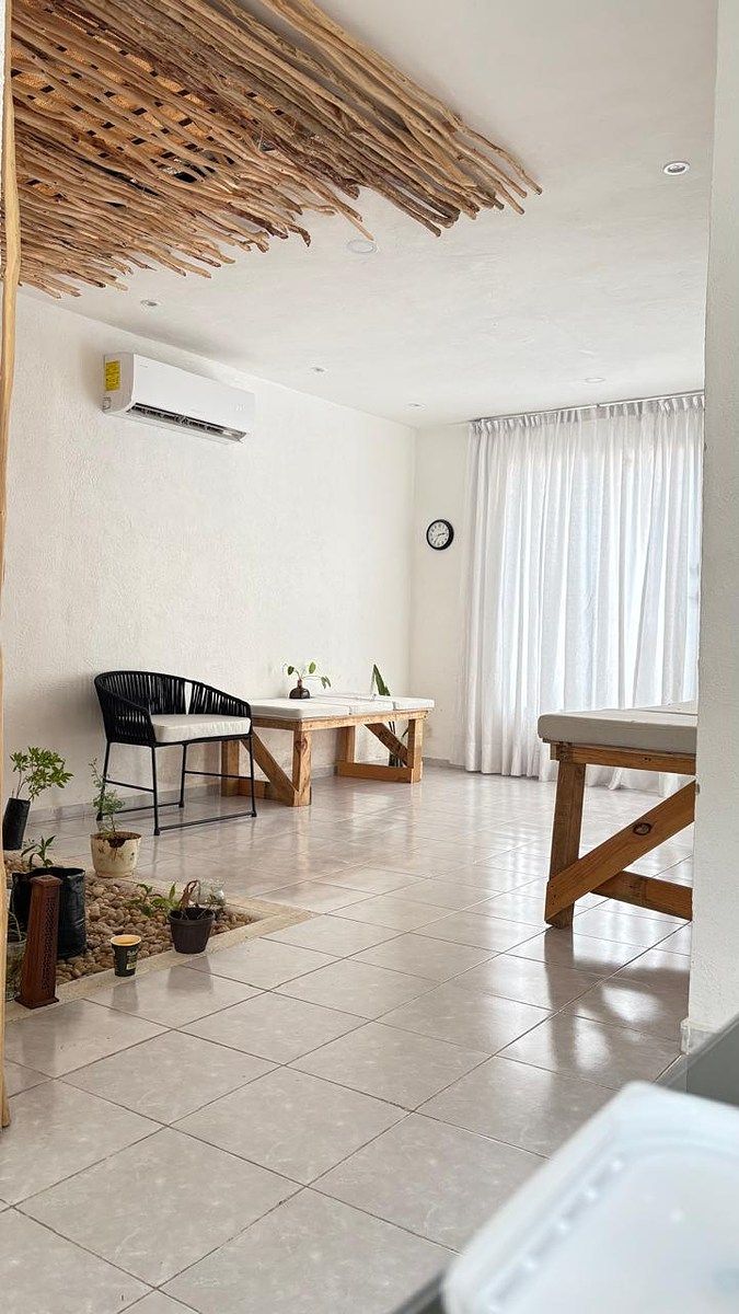 Casa para alugar com espaço comercial e amplo terreno em Montecarlo Norte, foto 1 de 17