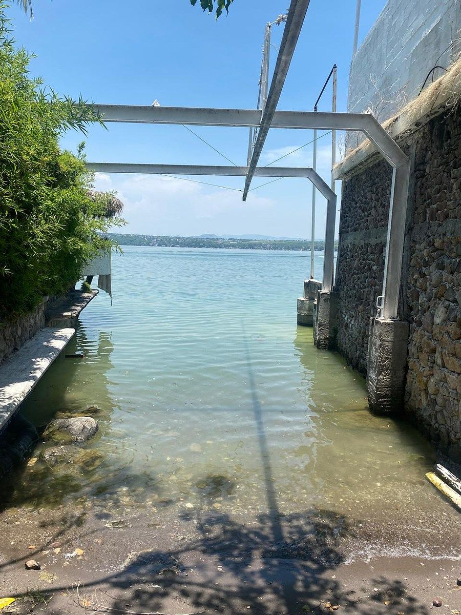 Casa Griega en Venta Frente al Lago de Tequesquitengo, Morelos - foto 2