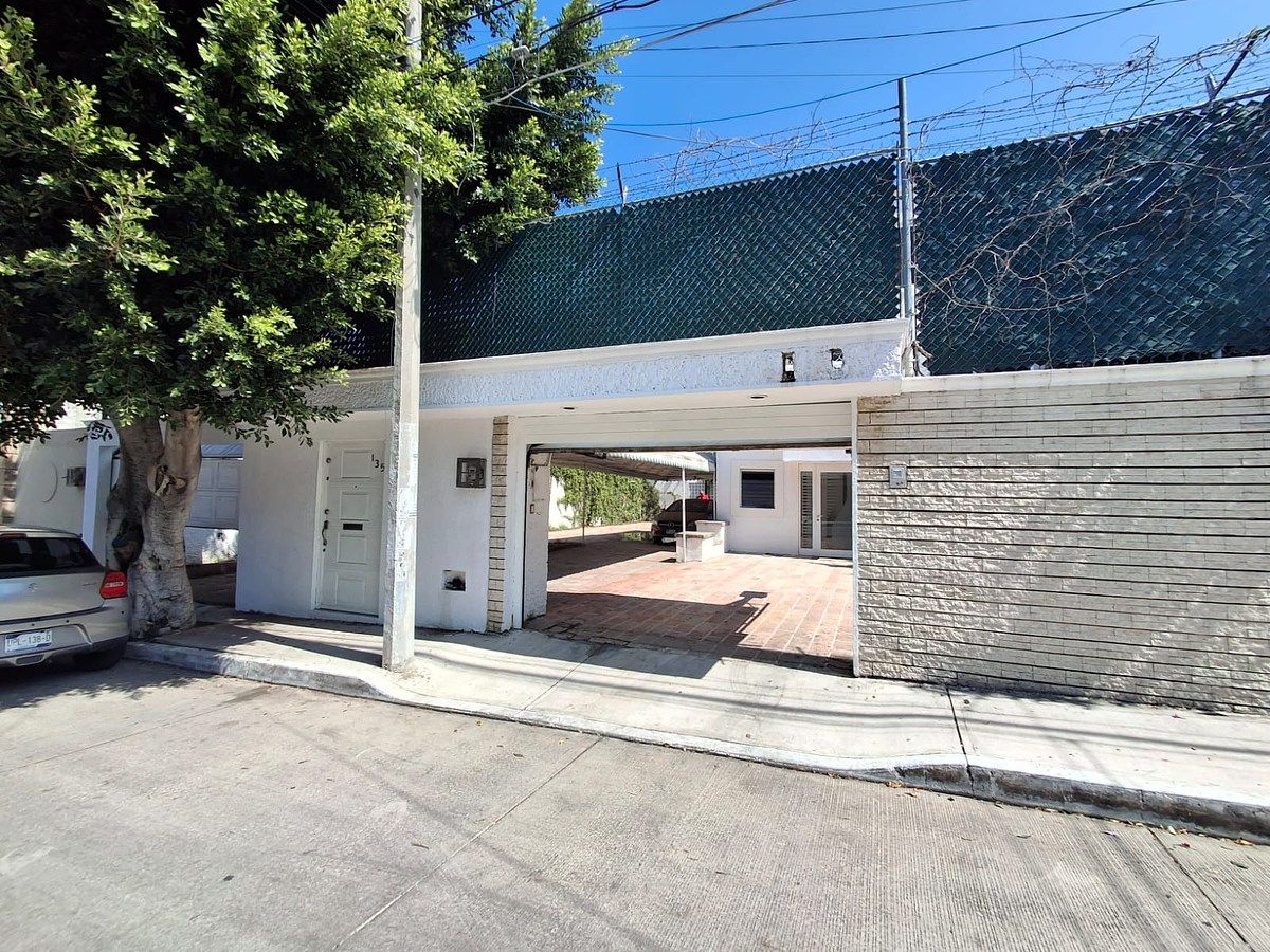 Casa con uso de suelo en Prados del Mirador, Querétaro, foto 8 de 35