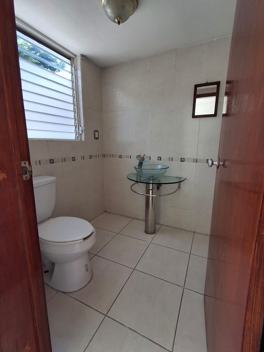 Casa con uso de suelo en Prados del Mirador, Querétaro, foto 12 de 35