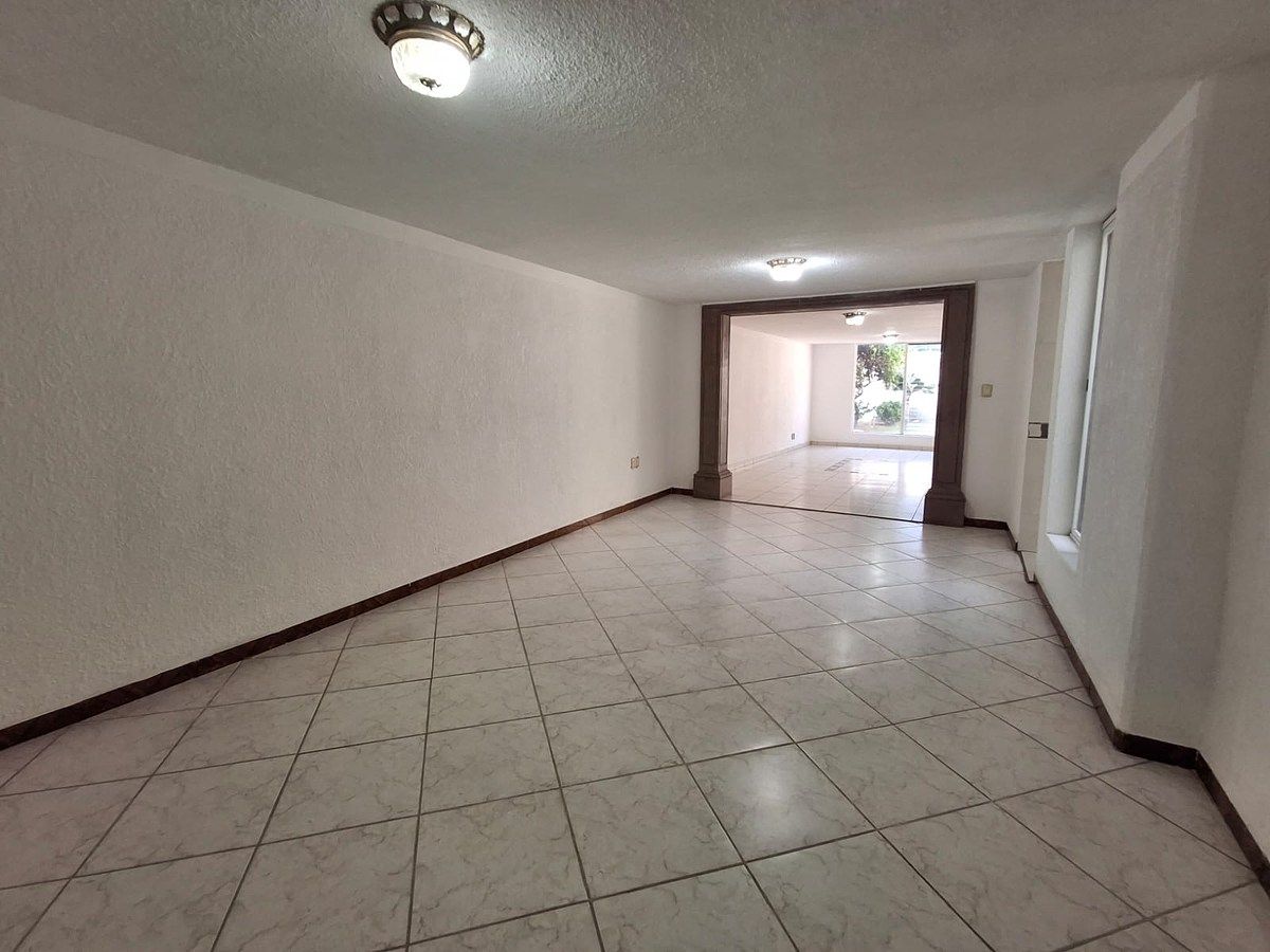 Casa con uso de suelo en Prados del Mirador, Querétaro, foto 14 de 35