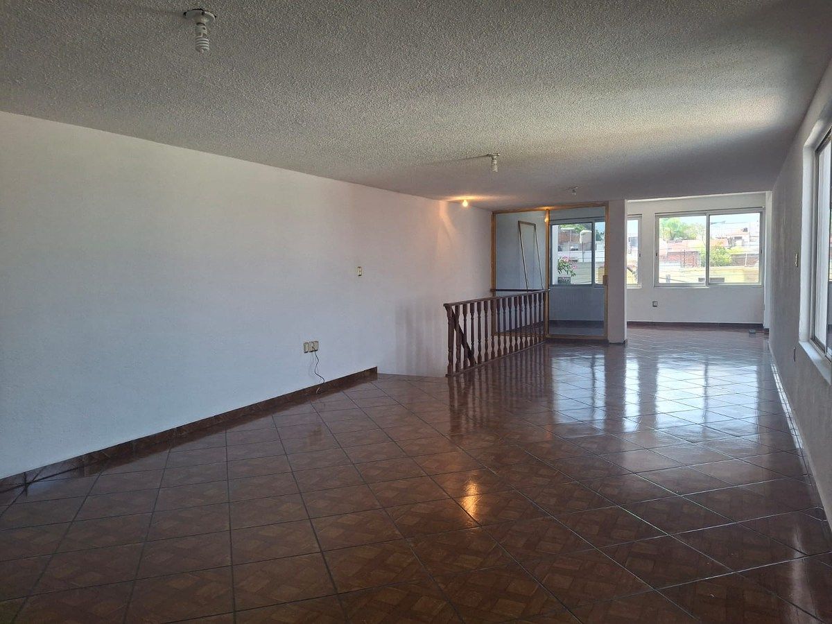 Casa con uso de suelo en Prados del Mirador, Querétaro, foto 31 de 35