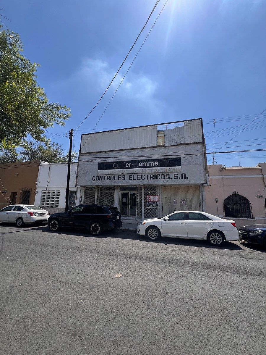 Bodega Comercial, Casa con uso de suelo