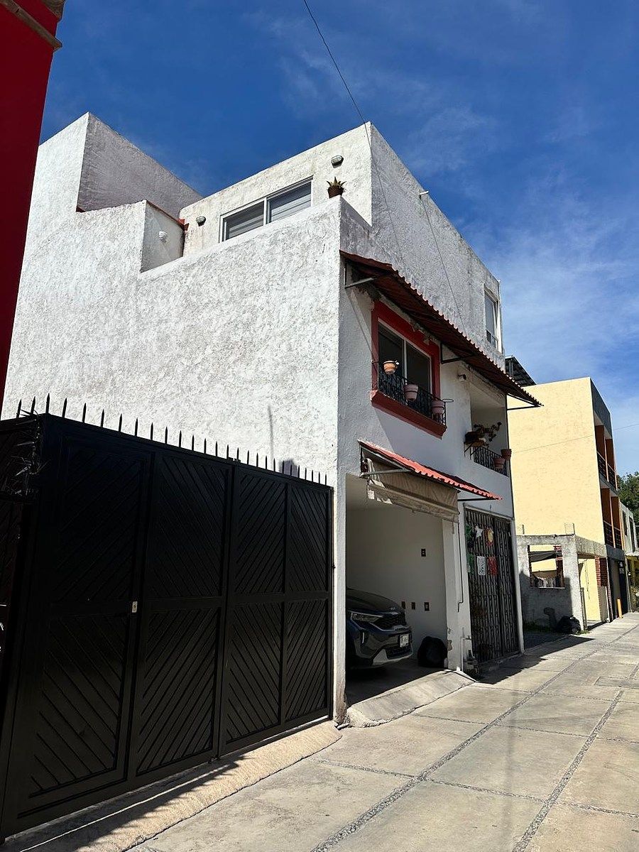 CASA EN VENTA EN EL CENTRO DE QUERÉTARO - foto 1