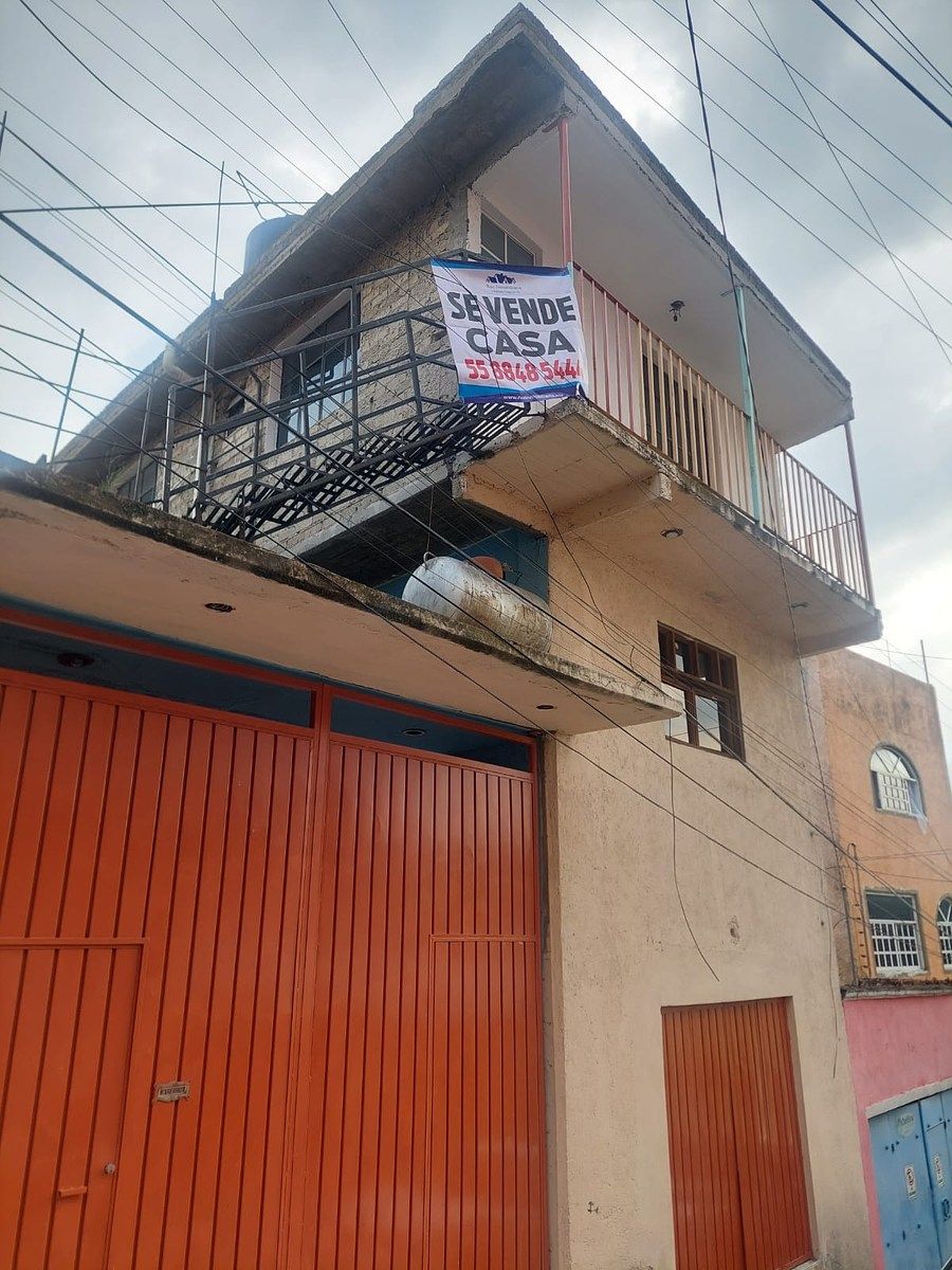 Casa en Venta con Dos Viviendas Independientes en Los Cuartos, Naucalpan - foto 1
