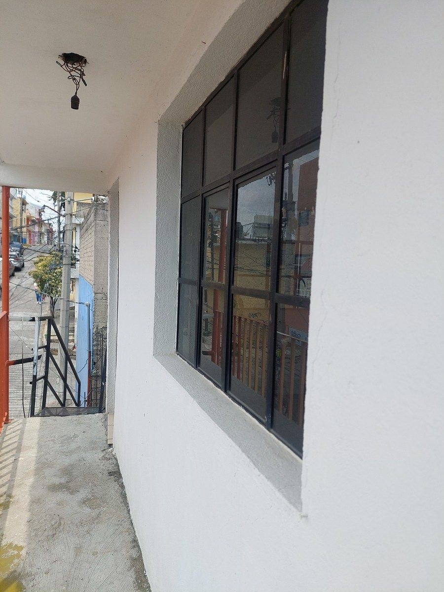 Casa en Venta con Dos Viviendas Independientes en Los Cuartos, Naucalpan - foto 2