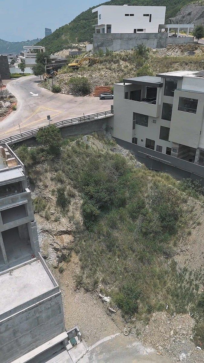 TERRENO EN VENTA. COLONIA BALCONES DEL CAMPESTRE - foto 1