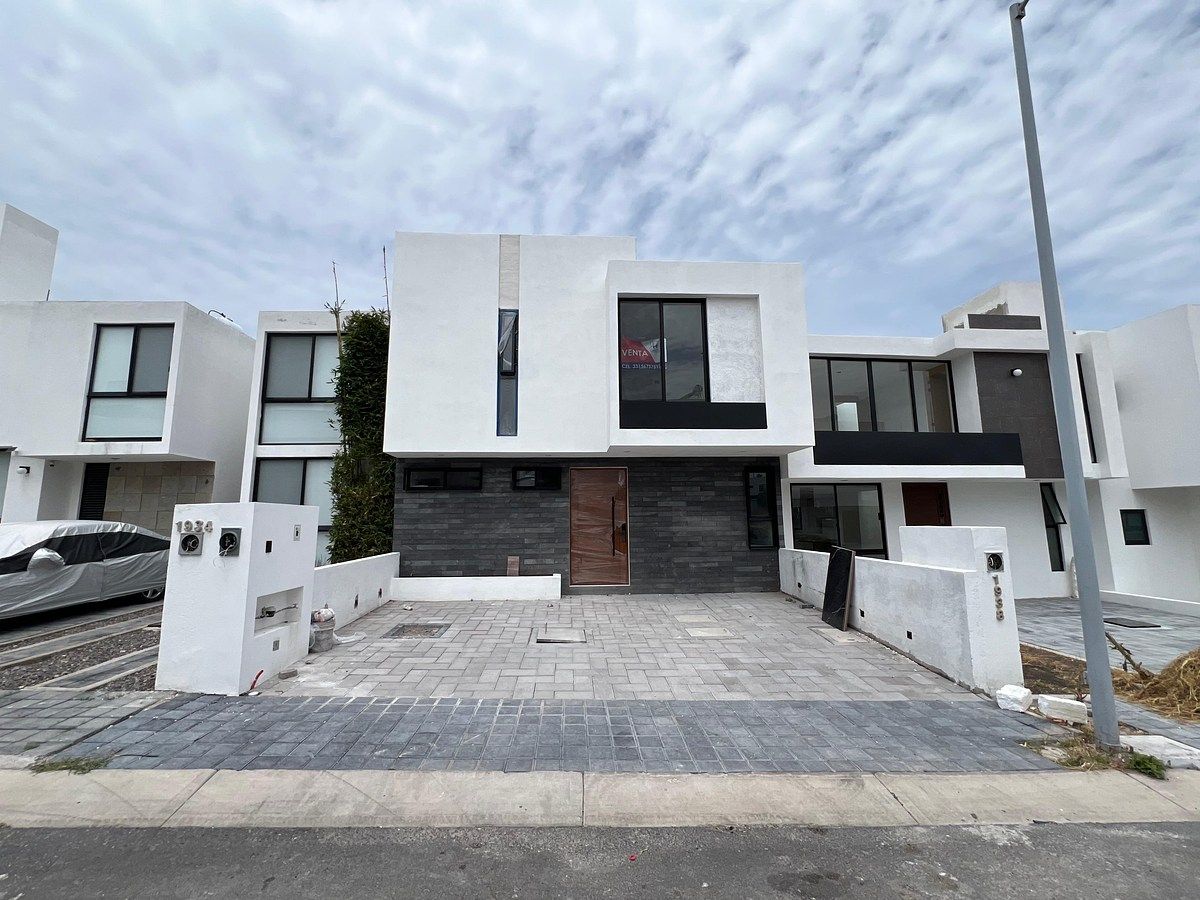 Hermosa casa de autor en Gran Reserva Preserve! 4 recámaras - foto 3