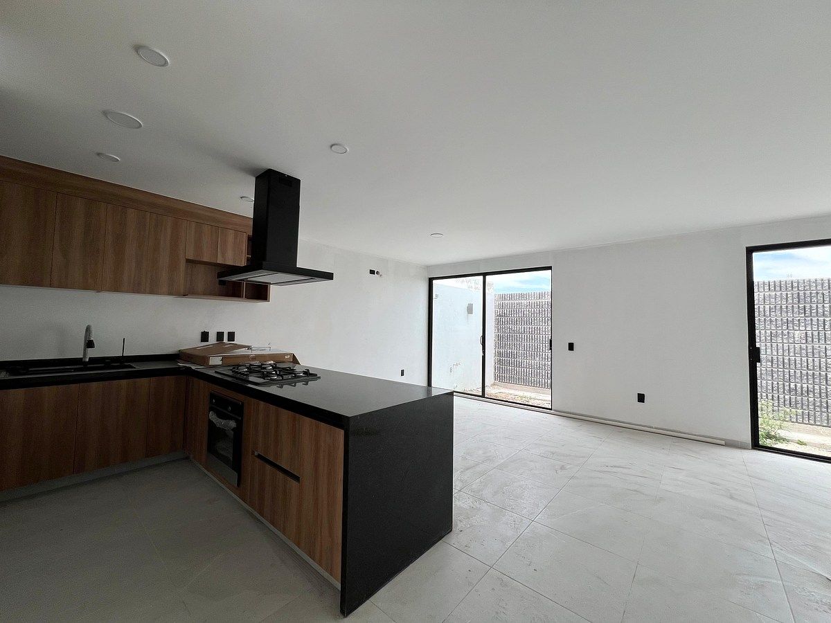 Hermosa casa de autor en Gran Reserva Preserve! 4 recámaras - foto 5