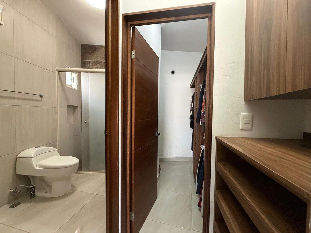 House in Las Cumbres 3 Sector, Monterrey, photo 10 of 14