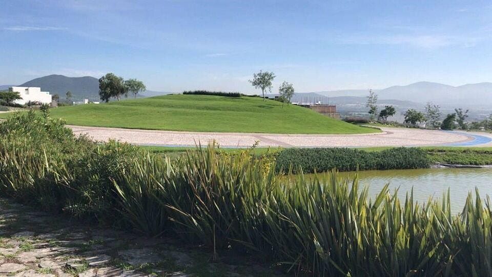 Terreno en Venta en Preserve Juriquilla Seccion Arbole en Qro Fracc. Privado - foto 2