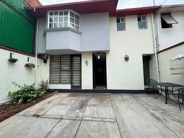 Casa en venta en Santa Cruz del Monte (Comisión ya compartida) - foto 1