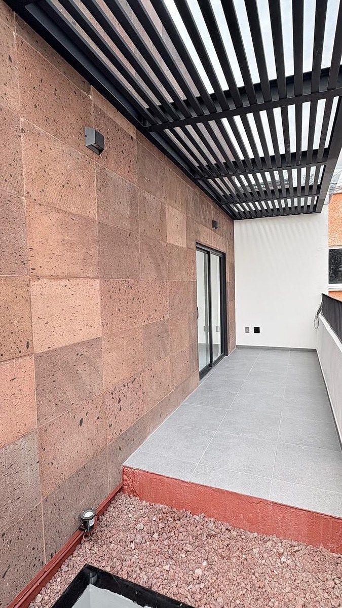 Casa en venta en Clavería, 4 recámaras y amplio Roof Garden - foto 2
