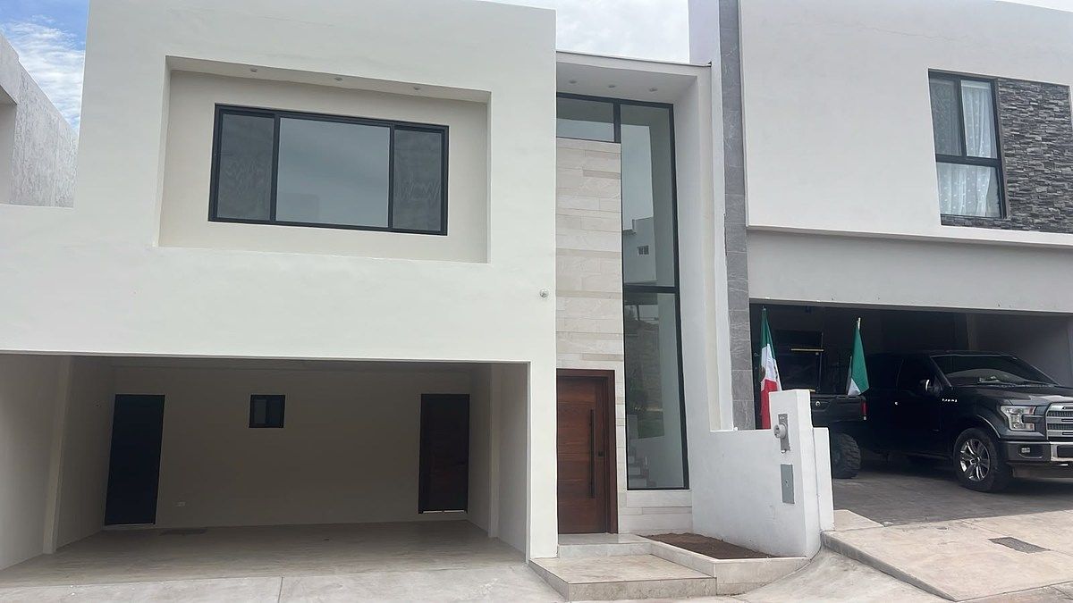 House for sale in Torralba, photo 1 of 14