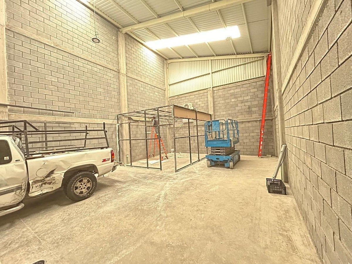 Commercial Storage Unit in Unidad Nacional II, Santa Catarina, photo 4 of 8