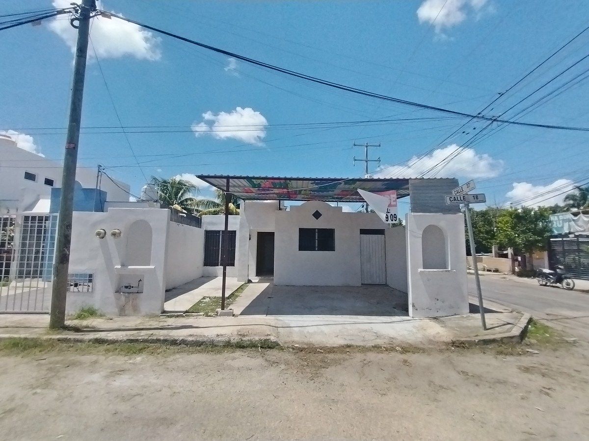 Casa en venta dentro de la ciudad de Mérida - Polígono CTM - foto 1