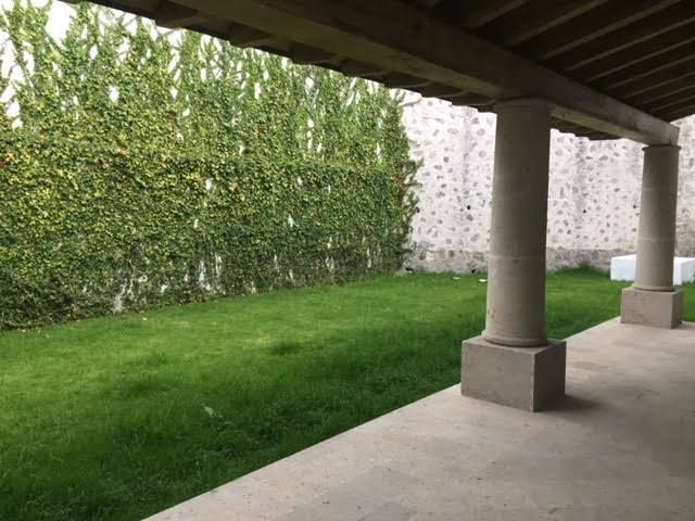 4 de 29: JARDIN