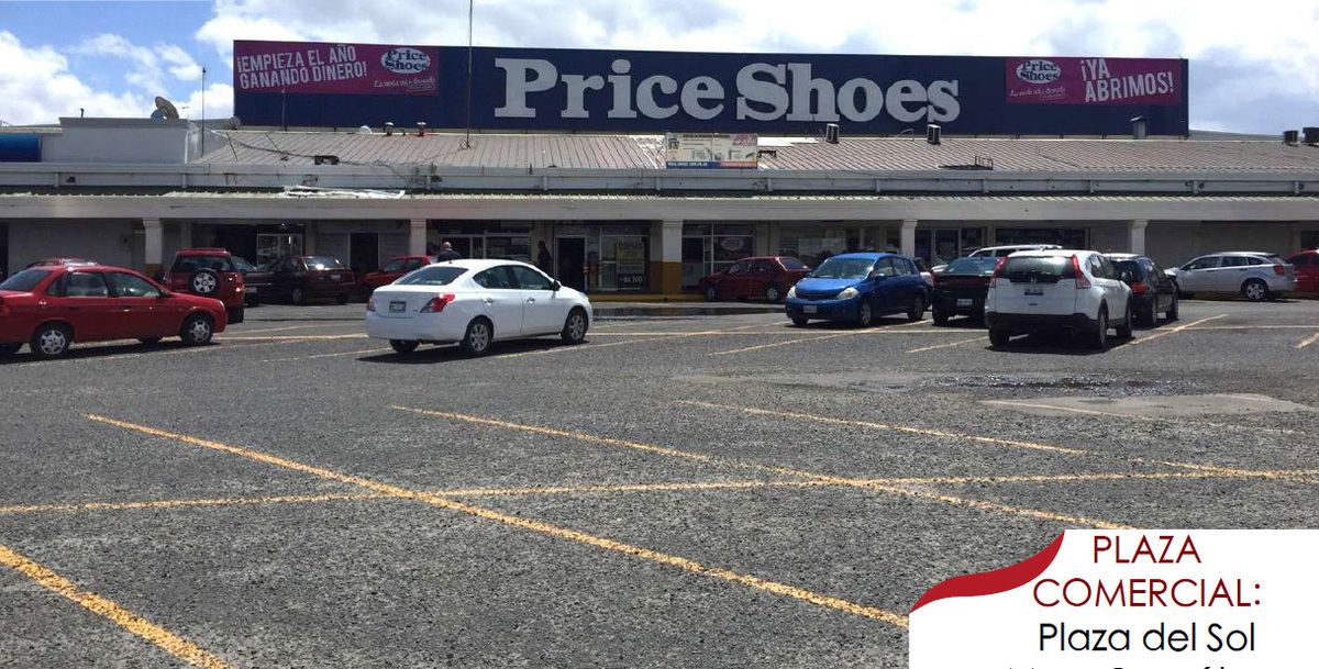 Local Comercial en Plaza comercial junto a la puerta de Price Shoes en  Queretaro | EasyBroker