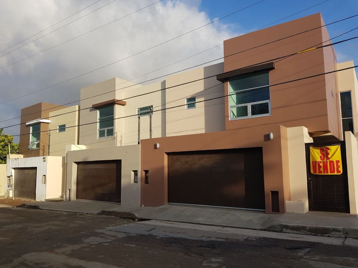 VENTA CASA NUEVA ZONA DORADA (ERMITA)