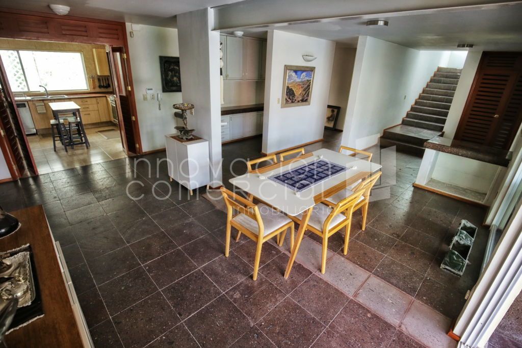 11 de 38: Area de antecomedor