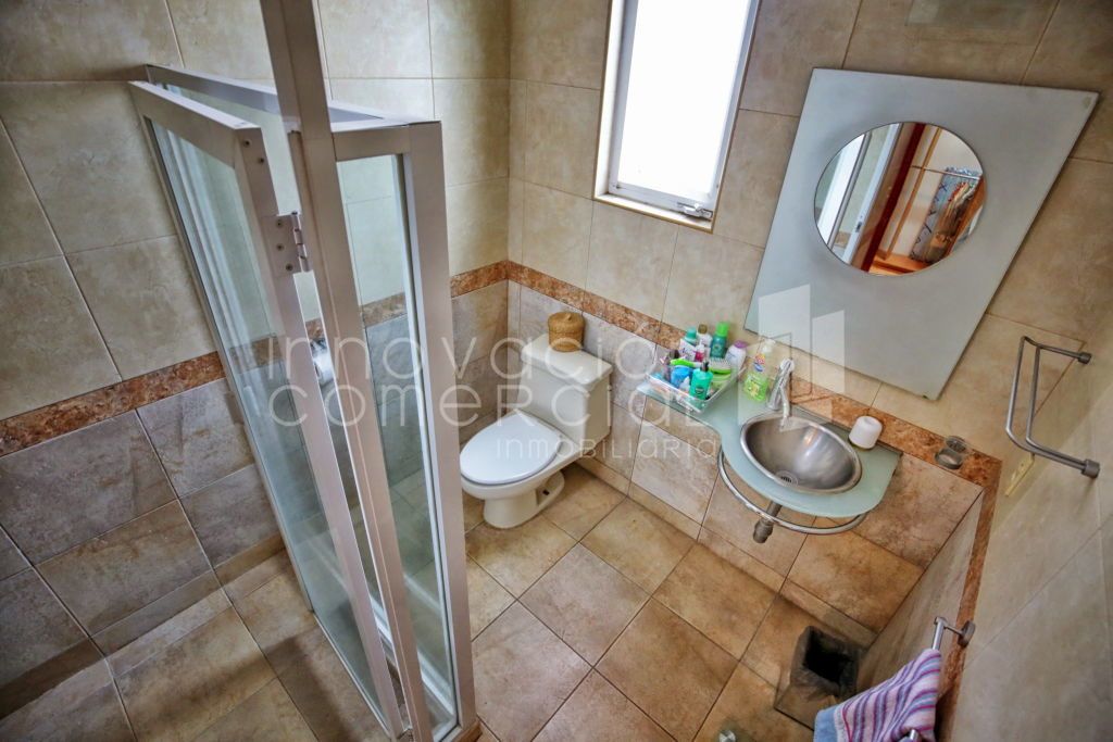 30 de 38: Baño recámara secundaria