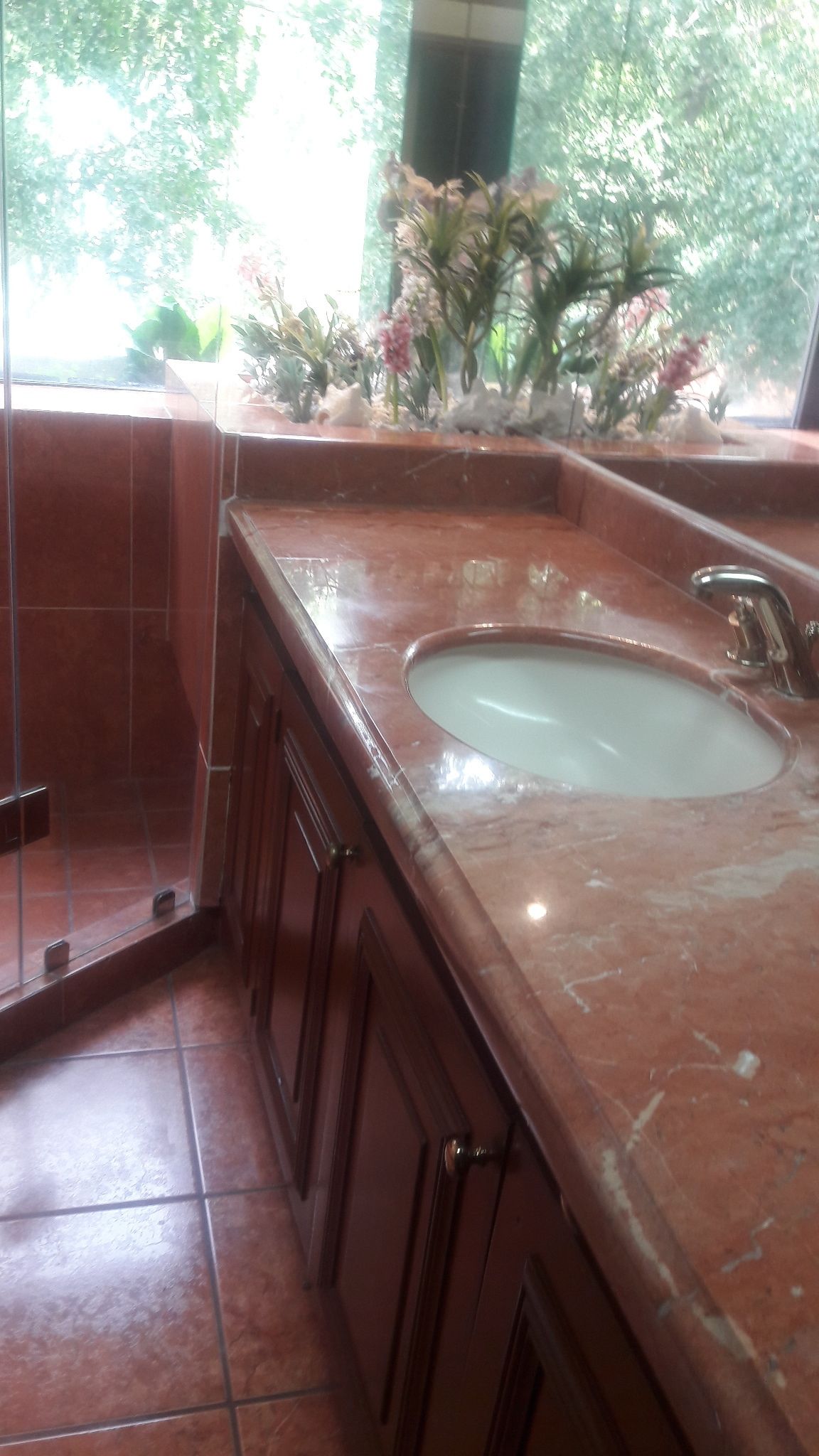 33 of 47: MARMOL EN BAÑOS