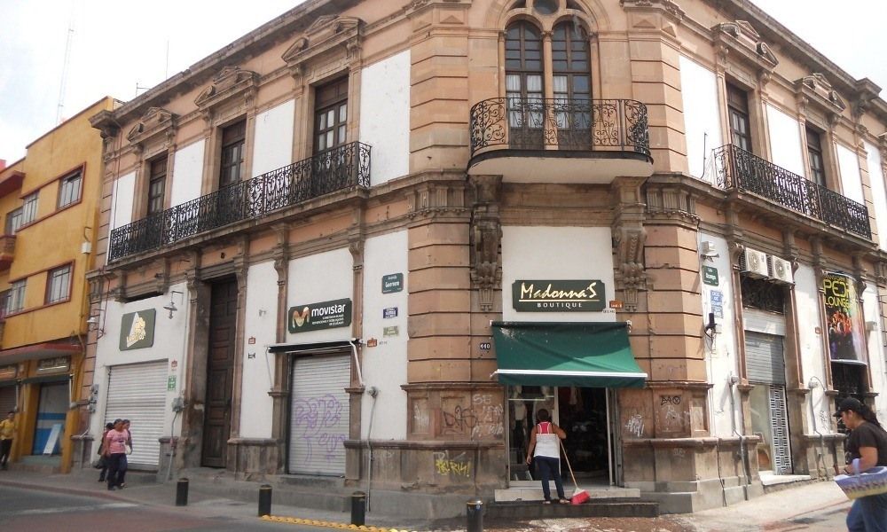 1 de 4: Fachada 