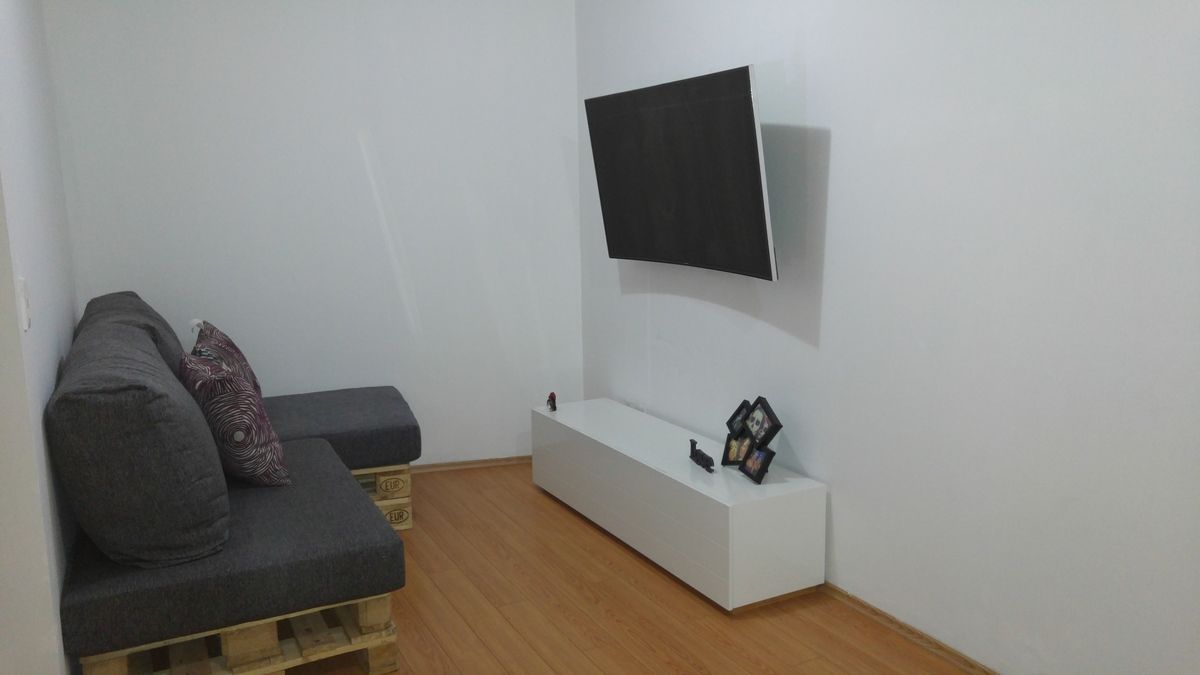 7 de 8: área tv