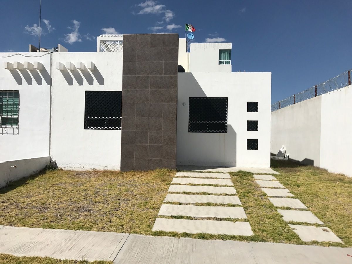 RENTA Casa en Fracc. Villa Real al Sur de Pachuca, en Privada | EasyBroker