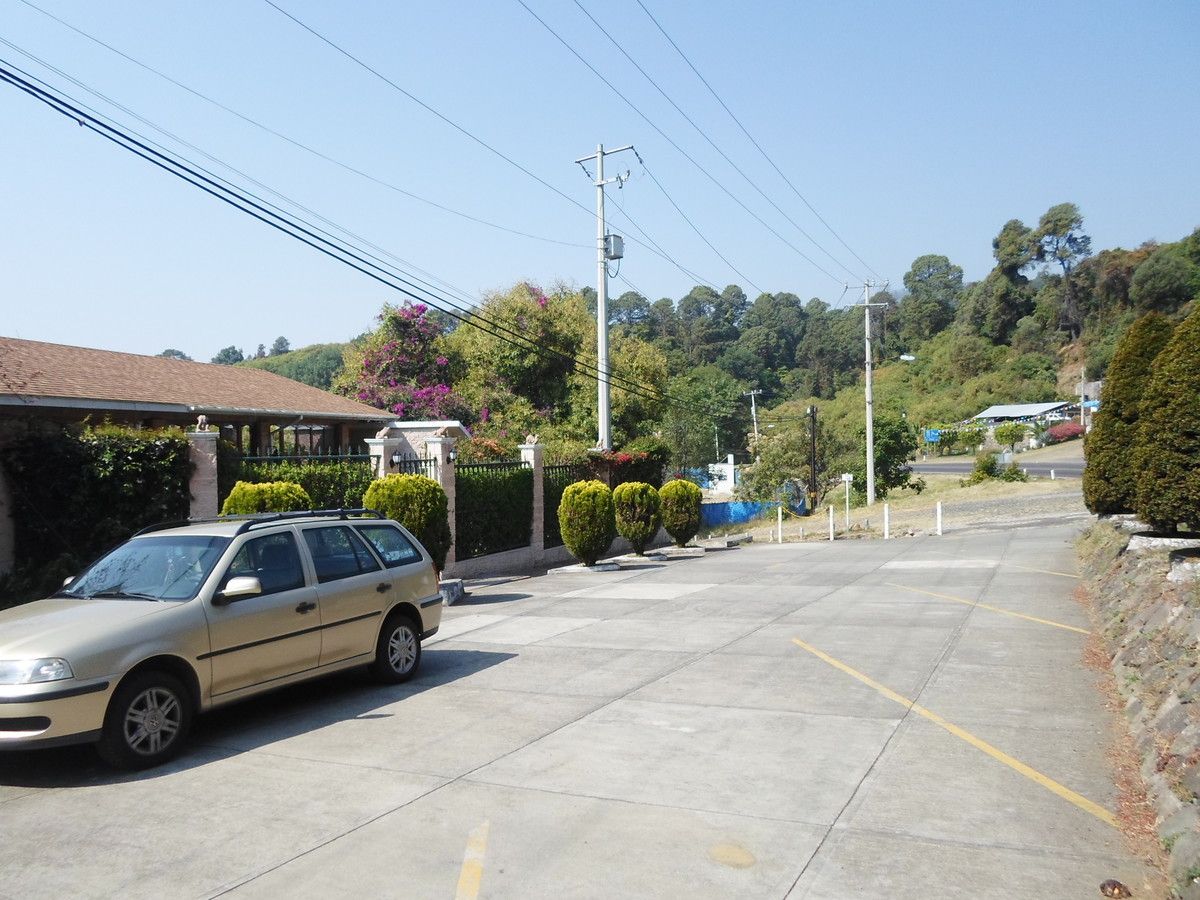 3 of 42: Áreas de estacionamientos