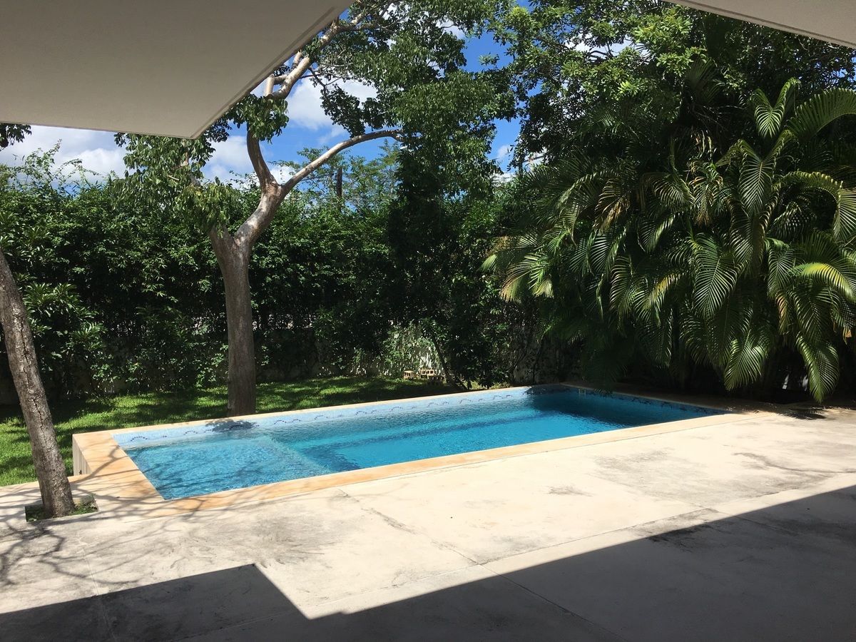 Venta/Renta  Casa ubicada en Club de Golf La Ceiba, foto 1 de 46