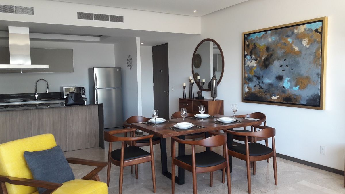 1 of 48: Sala y comedor abierta a la cocina integral