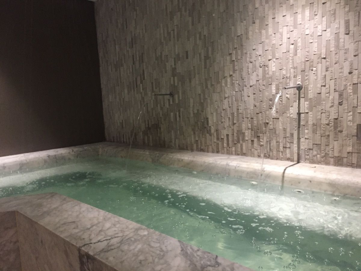 46 of 48: jacuzzi