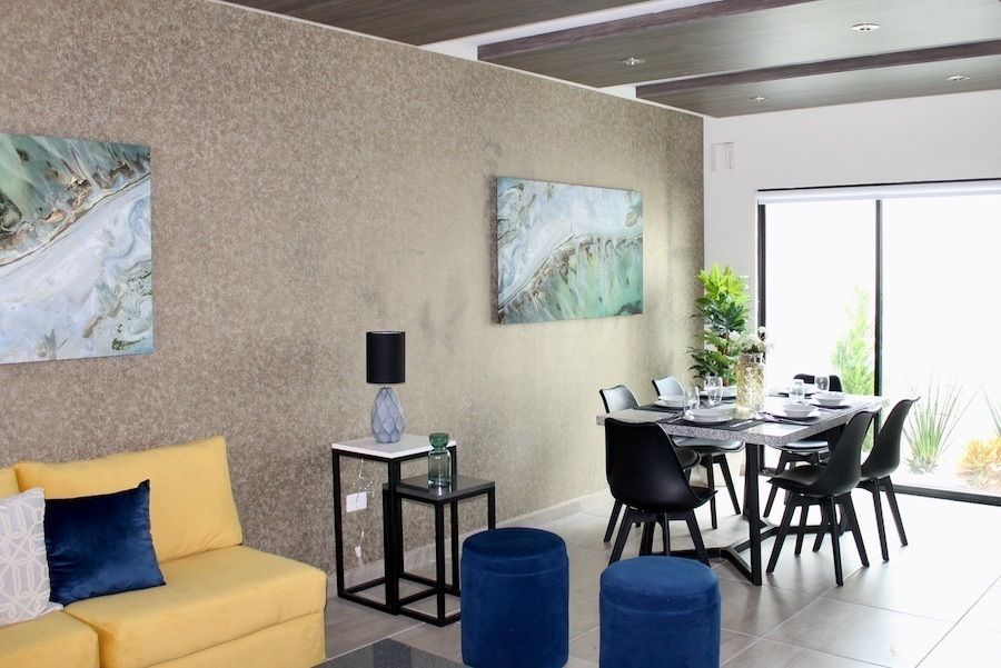 2 of 15: Sala comedor